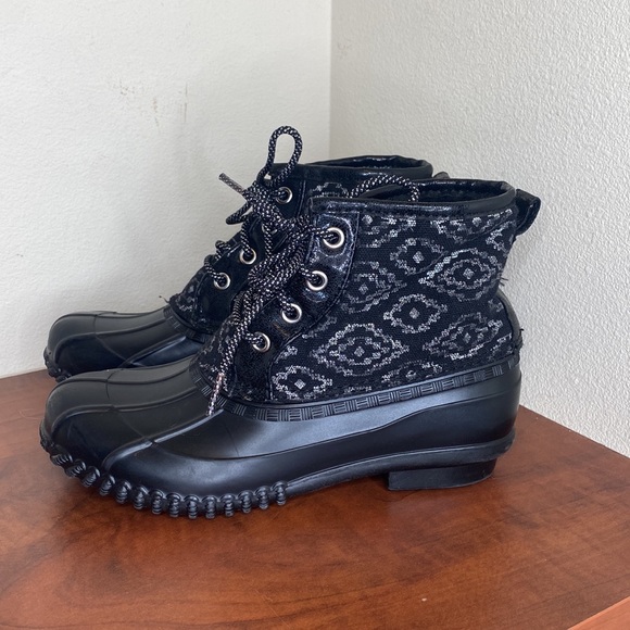 Other - Youth Rain Booties, size 3, black & silver